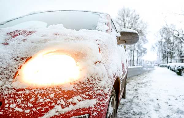 Wie kommt man mit dem Auto gut durch den Winter?